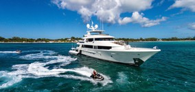 Crewed Motor Yacht Luxury Charter