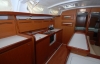Charter Yacht Beneteau 515-4 cabin + 1 single-AC-Grenadines