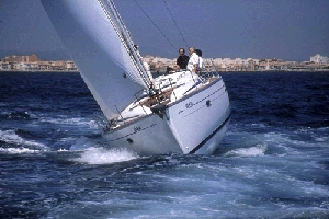 Charter Yacht Bavaria 42 Cruiser - 3 Cabins - Mallorca