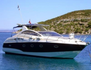 Charter Yacht Astondoa 40 Open - 2 Cabins - Ibiza