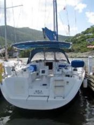 Charter Yacht Beneteau Cyclades 50