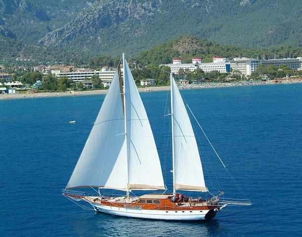 http://www.boatbookings.com/temp/big_gulet-arabella-303253448.jpg