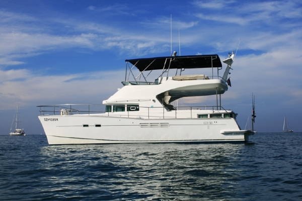 Corporate Event Yacht Lagoon 44 - Power Catamaran Charter Yacht Capacity 18 ... Corporate Event Yacht Lagoon 44 - Power Catamaran Charter Yacht Capacity 18 ...