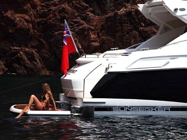 Crewed Motor Yacht Sunseeker Portofino 48 - Day Charter - South of France Crewed Motor Yacht Sunseeker Portofino 48 - Day Charter - South of France