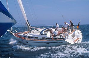 Charter Yacht Bavaria 42 Cruiser - 3 Cabins - Greece