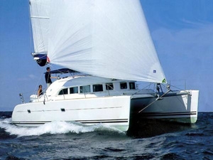 Charter Yacht Fountaine Pajot 38 - 4 Cabins - Costa Brava