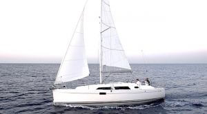 Charter Yacht Hanse 320 - 2 Cabins - Golfe Juan, Antibes - French Riviera