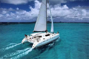 Charter Yacht BOSANOVA - Nautitech 47 - 6 Cabins - Athens