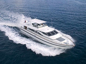 Charter Yacht RUNAWAY - Azimut 82 - 3 Cabins - Virgin Islands