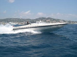 Charter Yacht Mangusta 42 - 1 Cabin - Cannes