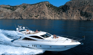 Charter Yacht Sunseeker Manhattan 66 - 3 Cabins - Split, Croatia