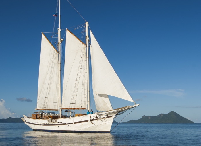RAJA, majestic under sail