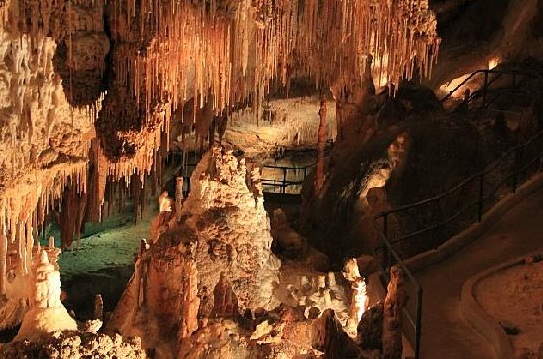 hamilton cave