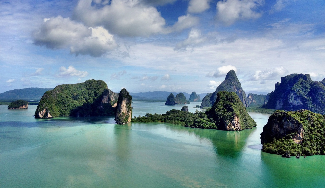 Phang_Nga_and_Phang_Nga_Bay