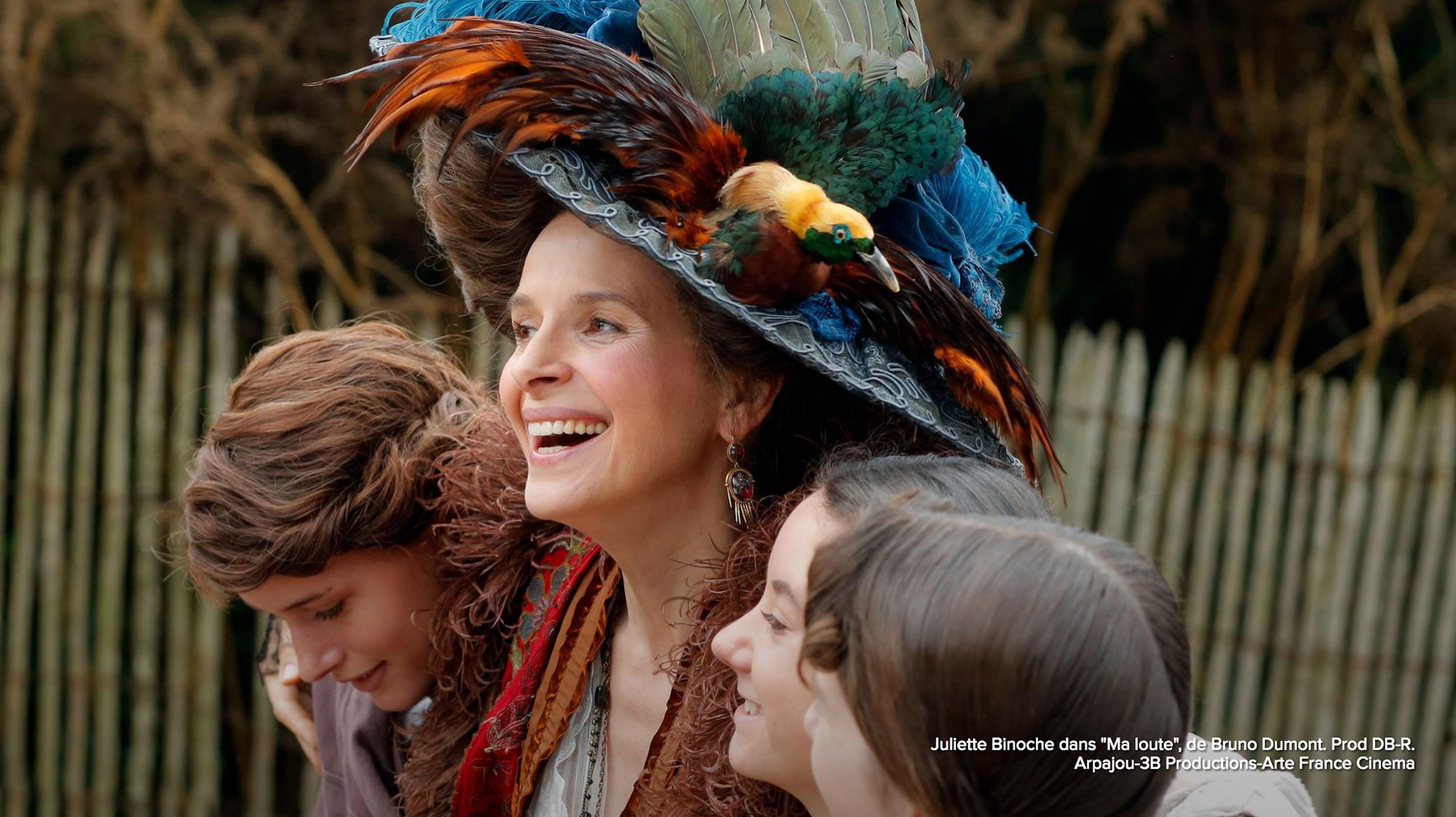 https://www.lexpress.fr/culture/cinema/ma-loute-juliette-binoche-abat-son-jeu-des-5-familles_1791474.html