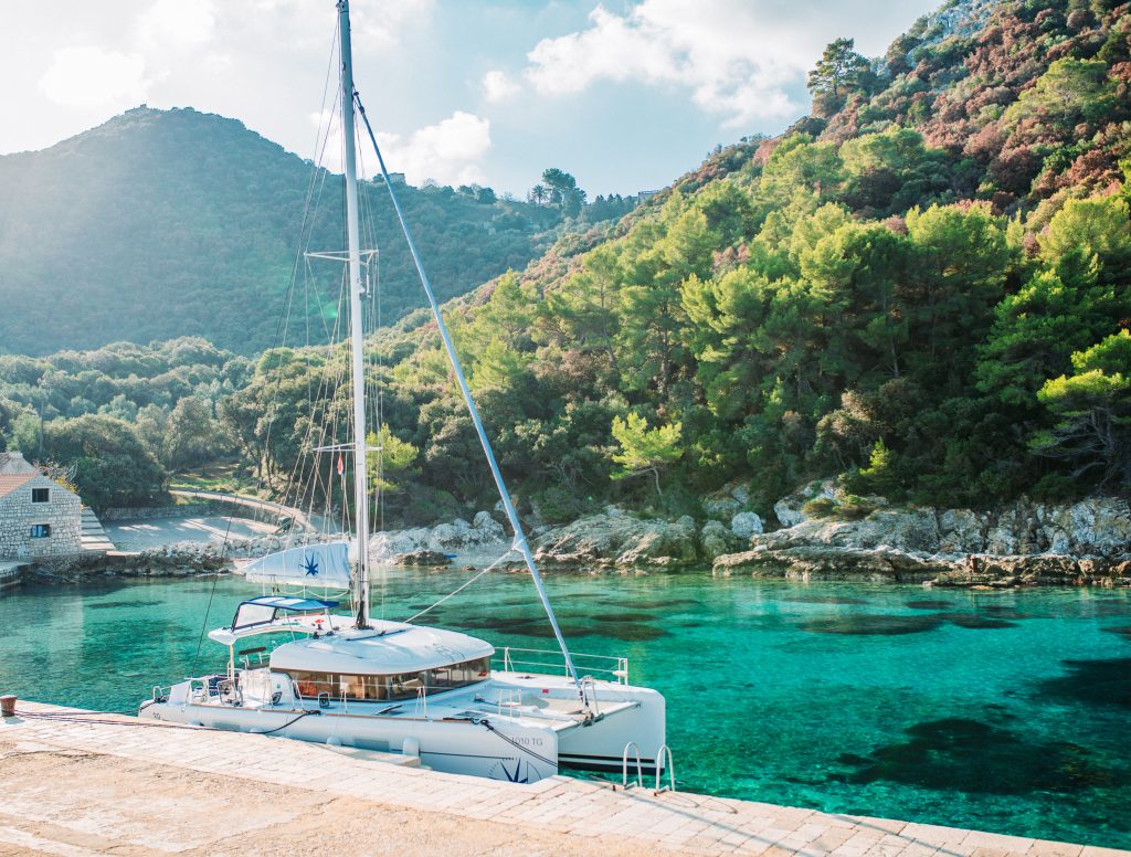 Bareboat Catamaran in the National Parks of the French Riviera