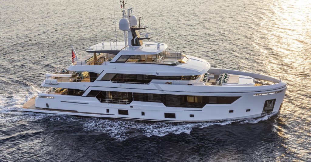 EMOCEAN Exterior Profile Cruising