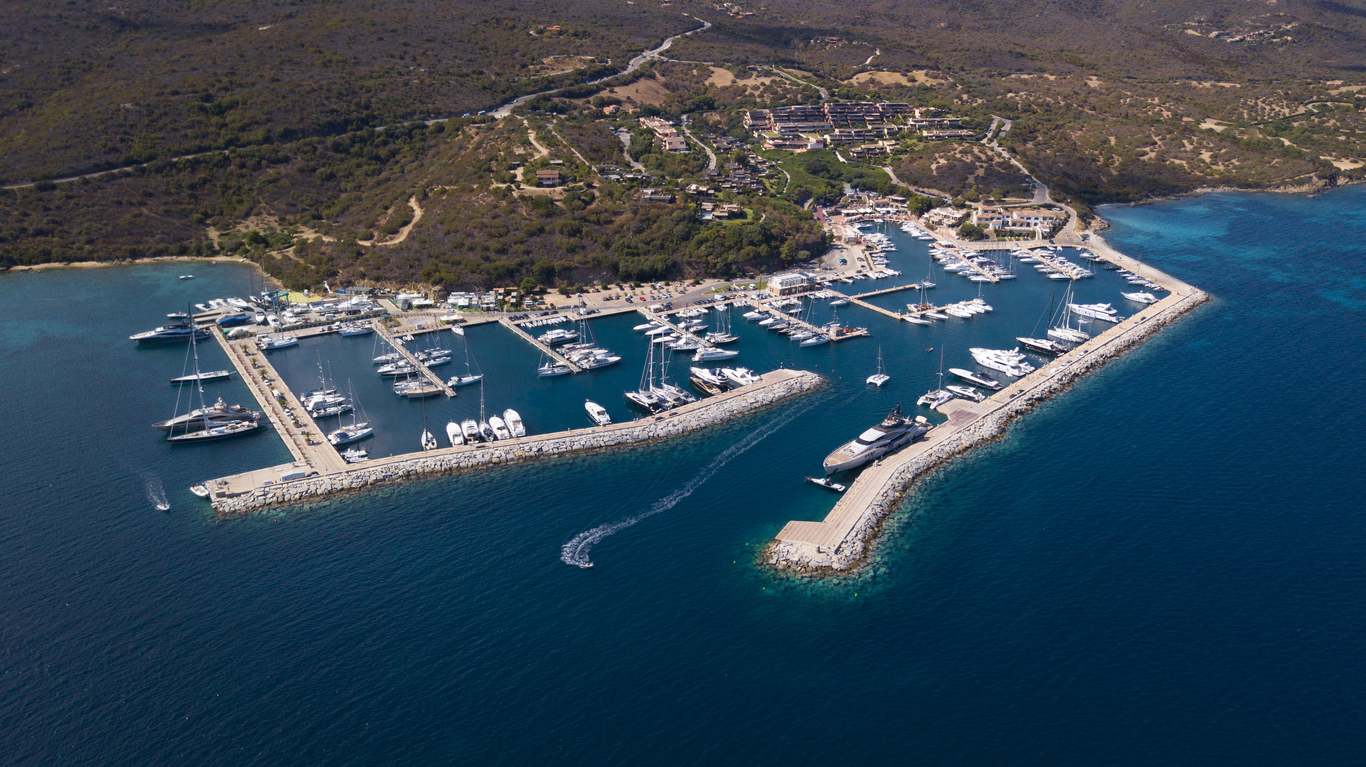 Portisco yacht charter