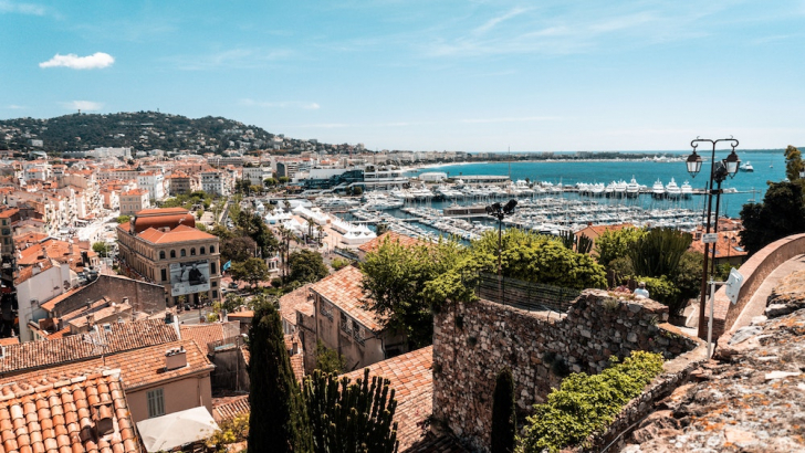 Cannes Yacht Charter