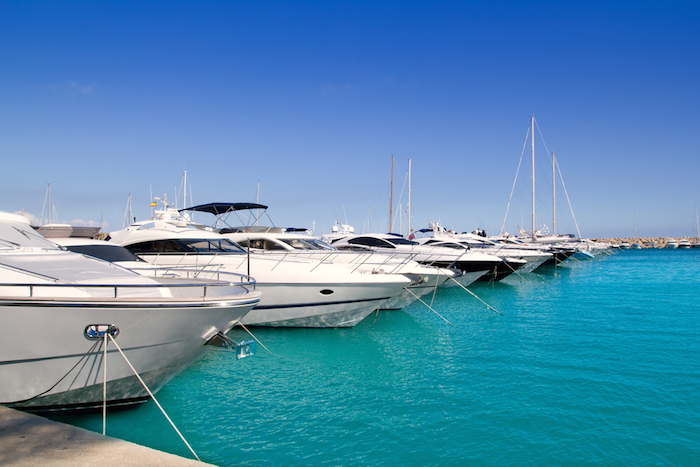 Charter a yacht in Spain