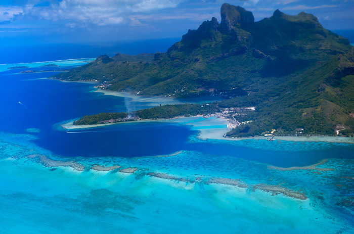 Charter a Yacht in Beautiful French Polynesia
