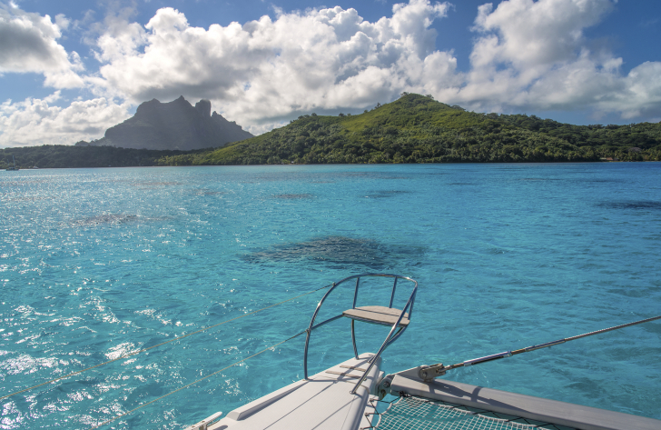 Tahiti Crewed Catamaran Charter