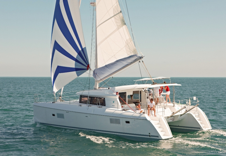 Lagoon 421