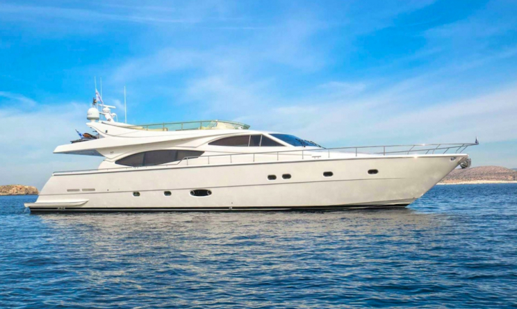 Ferretti 760