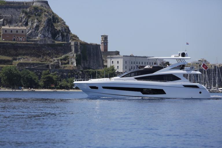 Luxury Crewed Motor Yacht Finezza Sunseeker 75 Yacht 4 Cabins Corfu Lefkas Kefalonia Boatbookings