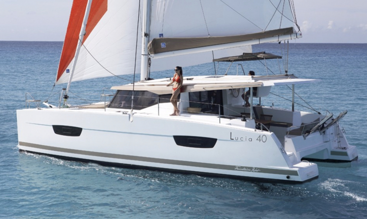 Fountaine Pajot Lucia 40