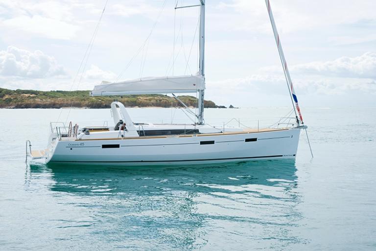 sailing yacht manufacturers