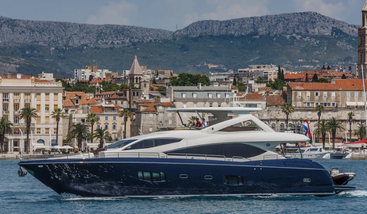 crewed motor yacht croatia
