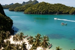 Charter a luxury yacht in Tioman Island