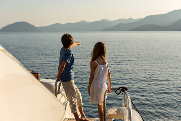 yacht charter, motor yacht, luxury yacht