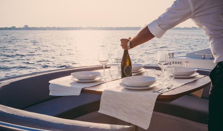 yacht charter, yachts, champagne, crew, dinner, evening, sunset