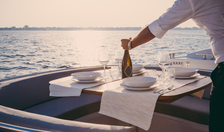 yacht charter, yachts, champagne, crew, dinner, evening, sunset