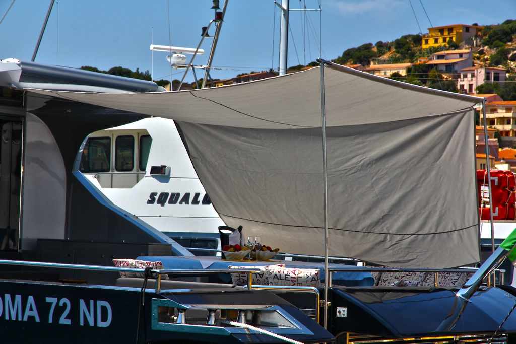 ALEMIA Italcraft 105 Motoryacht Awning