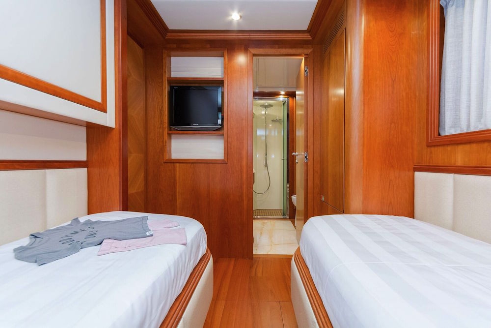 ALFEA - Twin Cabin 3
