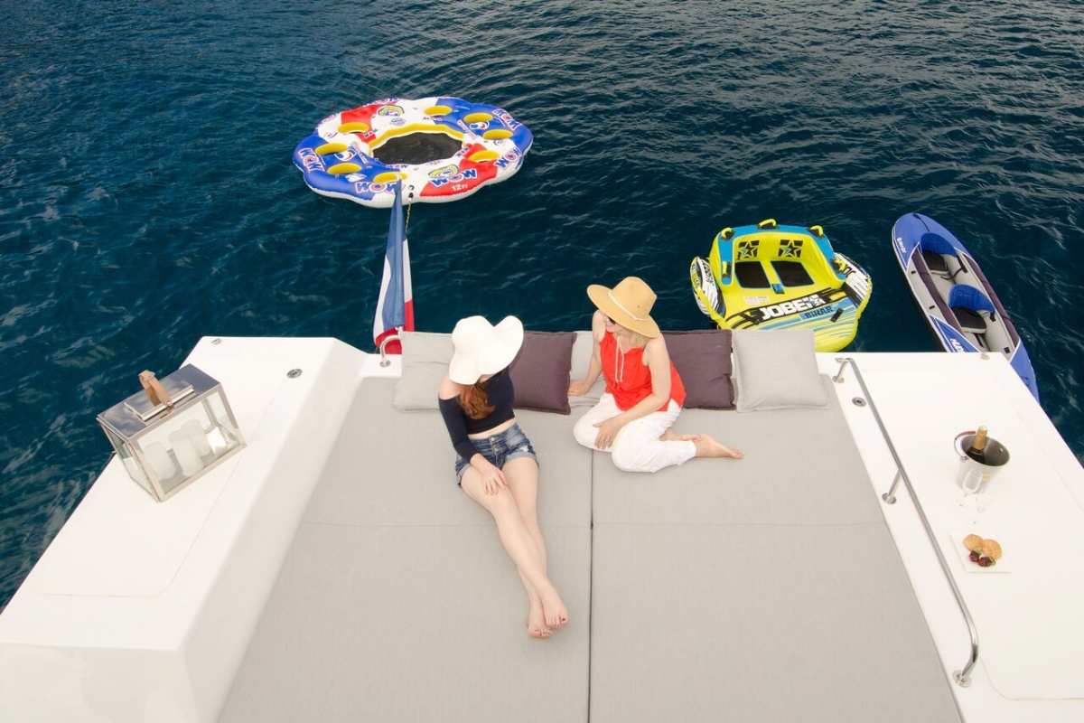 Altesse Lagoon 560 BVI Champagne Deck
