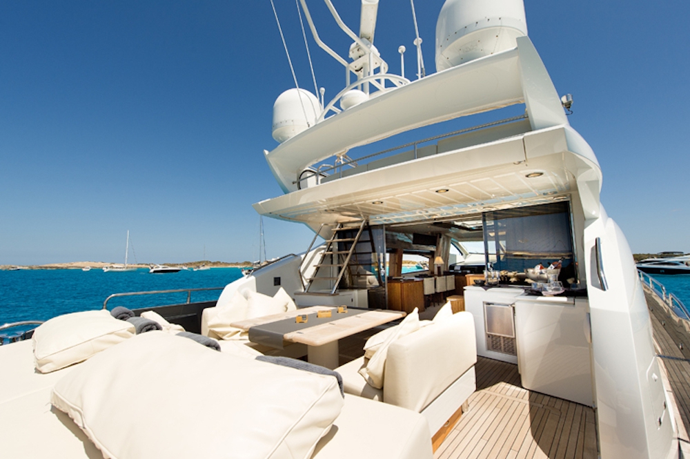Deck Dining