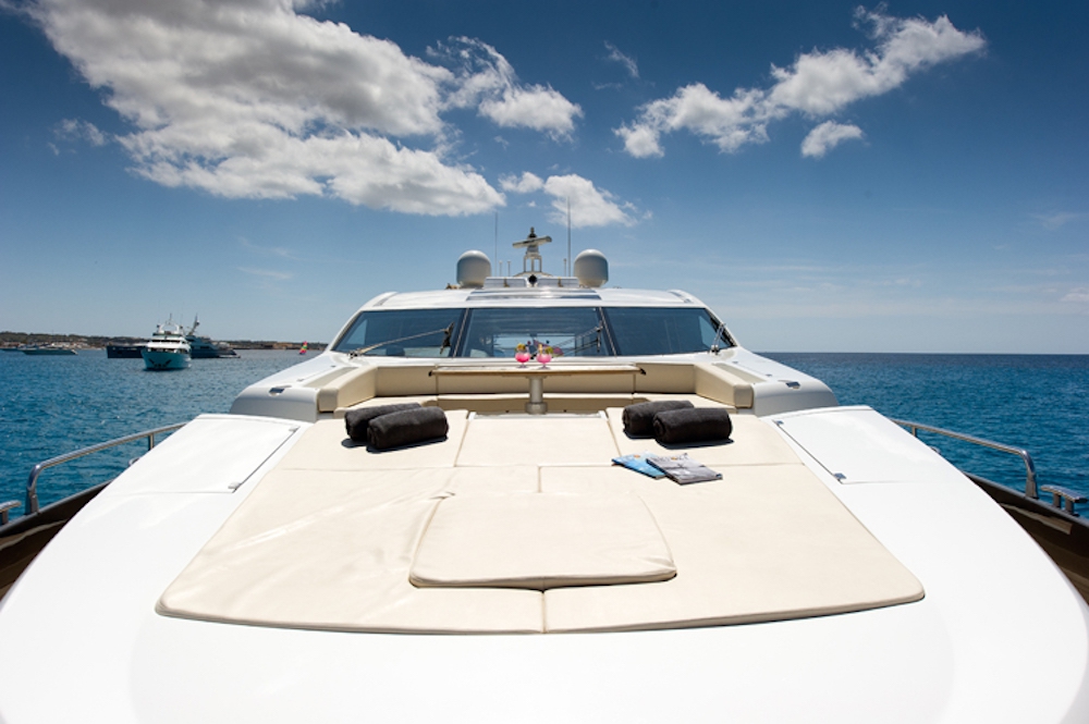 Bow Sunbed