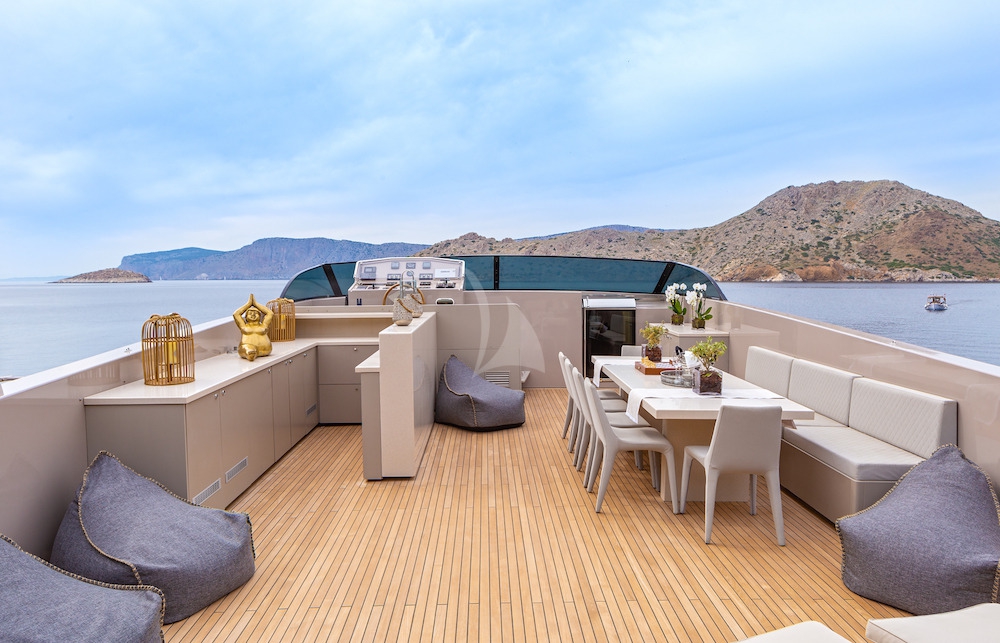 DALOLI Motor Yacht Fly