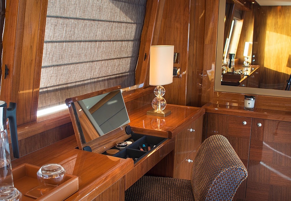 PATHOS - Sunseeker 40m