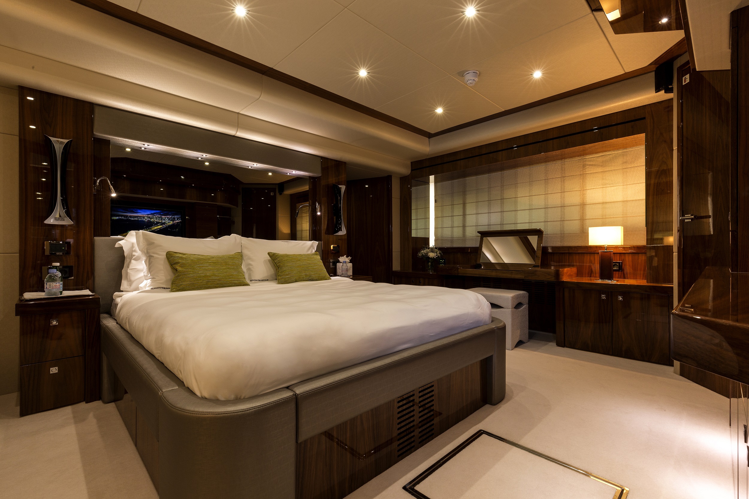SPONTANEOUS Sunseeker 28m Luxury Motoryacht Master Cabin