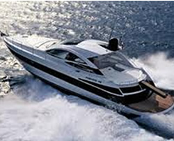 The Pershing 46 flies over the waves with style.