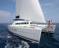 Cruising on board a Lagoon 410.