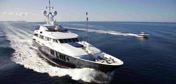 A beautifully maintained dark hull makes charter yacht SEQUEL P perfect for the image conscious