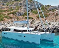 The perfect mixture of balance and comfort on board the Lagoon 400