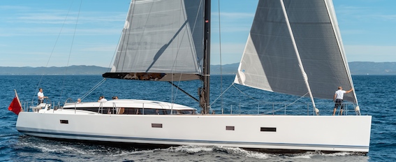 Sleek, safe and comfortable sailing onboard beautiful LEO