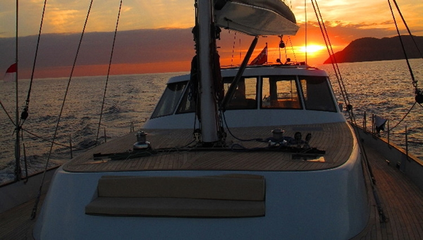Sailing Yacht ASIA is perfect to explore Thailand, Myanmar and beyond.